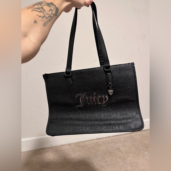 Juicy Couture Black Tote bag with embossed all over print logo - Picture 6 of 7